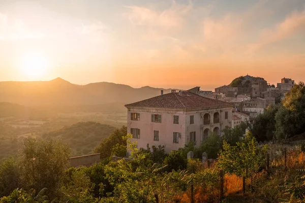 Solnedgång Över Den Gamla Bergsbyn Belgodere Balagne Regionen Korsika Med — Stockfoto