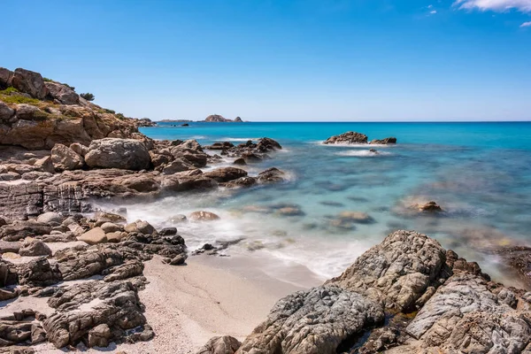 Longa Exposição Pequena Praia Areia Mar Mediterrâneo Turquesa Costa Região — Fotografia de Stock