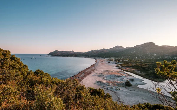 Boats Moored Bay Dawn Breaking Beach Ostriconi Balagne Region Corsica — Stock Photo, Image