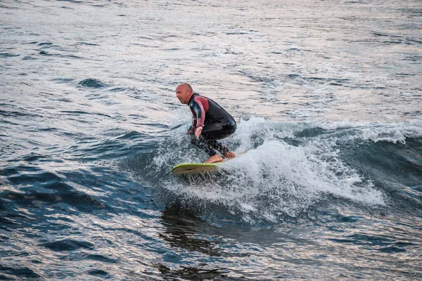 Losari Strand Korsika Frankreich September 2020 Ein Surfer Reitet Auf — Stockfoto