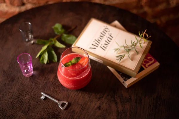 Forzen Erdbeer Sommergetränk Mit Alkohol — Stockfoto