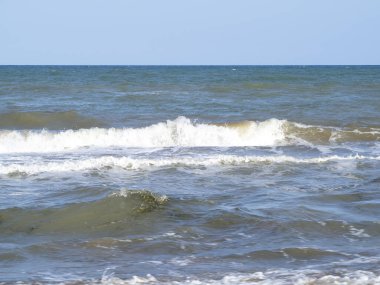 Kumdaki deniz dalgaları