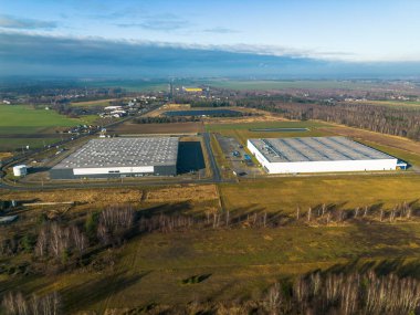 Dağıtım merkezi banliyö manzarası