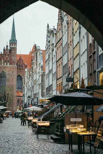 Nahaufnahme einer belebten Stadtstraße — Stockfoto