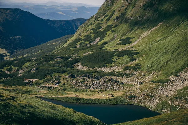 A view of a mountain — Stock Photo, Image