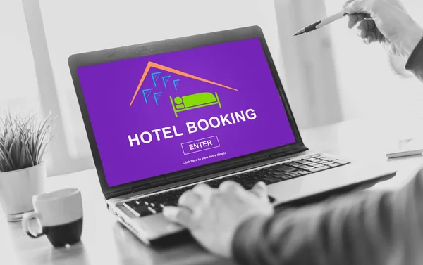 Laptop Scherm Weergeven Van Een Hotel Reservering Concept — Stockfoto