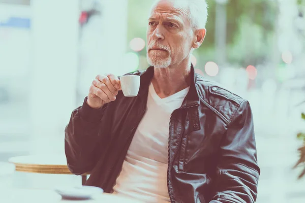 Retrato Hombre Maduro Tomando Café Aire Libre — Foto de Stock