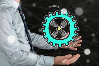 İş süreci kavramı bir erkeğin elinin üstünde.