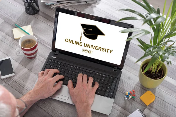 Man Using Laptop Online University Concept Screen — Stock Photo, Image