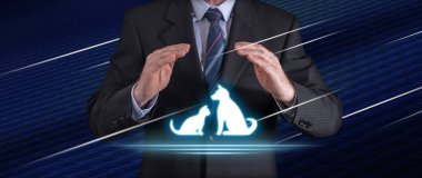 Koruyucu bir jest olarak işadamı ile evde beslenen hayvan sigorta kavramı