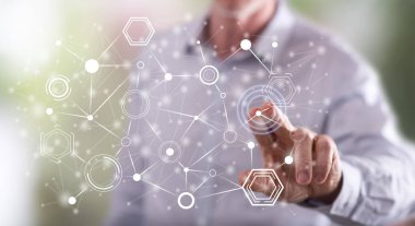 Onun parmak dokunmatik ekranlı cep bilgisayarlarda sanal ağ dokunmadan adam