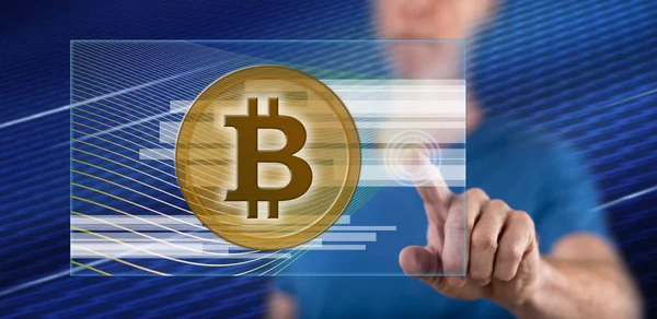 Man Aanraken Van Een Bitcoin Valuta Concept Een Touch Screen — Stockfoto