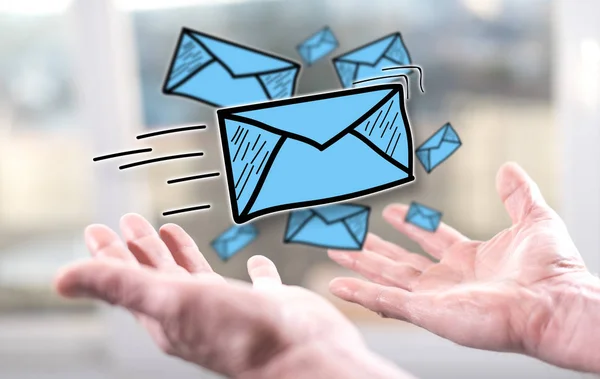 Mail Concept Boven Handen Van Een Man — Stockfoto