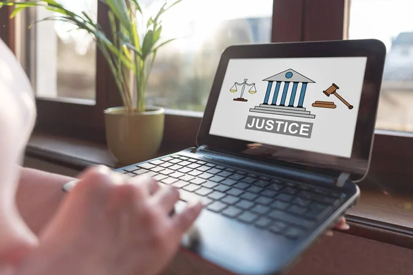 Tela Laptop Exibindo Conceito Justiça — Fotografia de Stock