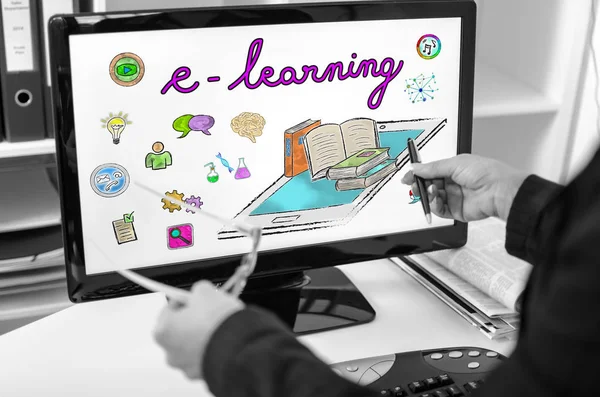 Zakenvrouw Weergegeven Learning Concept Een Computerscherm — Stockfoto
