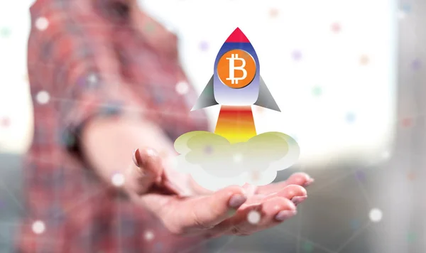 Bitcoin Opkomst Concept Boven Hand Van Een Vrouw Achtergrond — Stockfoto