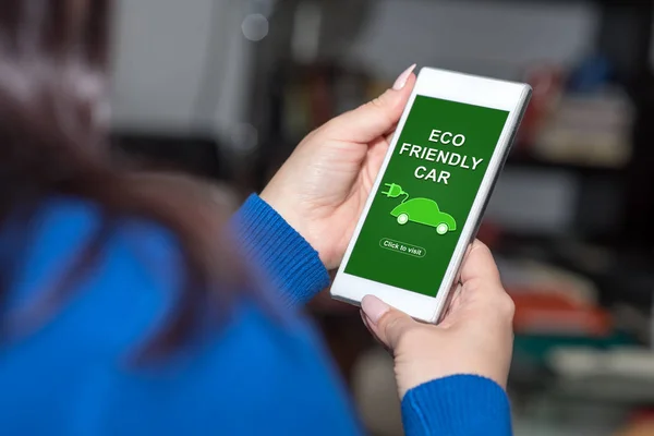 エコカーコンセプトを表示するスマートフォン画面 — ストック写真