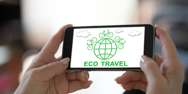 Main Tenant Smartphone Avec Concept Voyage Écologique — Photo