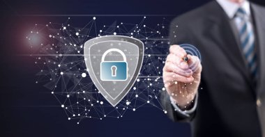 Bir veri güvenlik kavramı bir dokunmatik ekran üzerinde bir stylus kalem ile dokunmadan adam