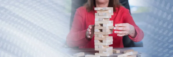 Concetto Rischio Aziendale Con Blocchi Domino Banner Panoramico — Foto Stock