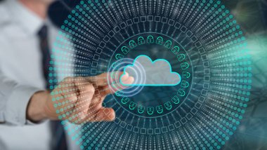 Bir adam dokunmatik ekranda bulut ağı konseptine parmağıyla dokunuyor.