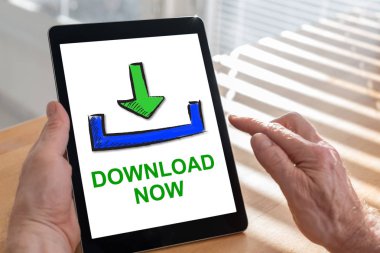 İndirme kavramını gösteren tablet ekranı