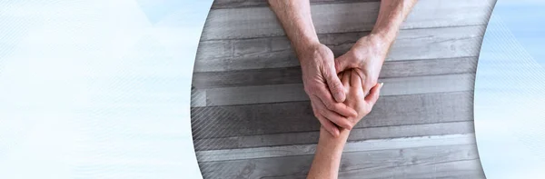 Couple Holding Hands Wooden Background Panoramic Banner — Stock Photo, Image