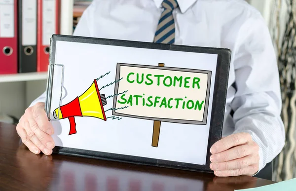 Customer satisfaction concept on a clipboard — Stock Photo, Image