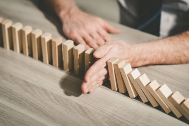 Domino etkisi durdurma tarafından iş denetim kavramı