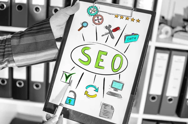 Concepto Seo en un portapapeles — Foto de Stock