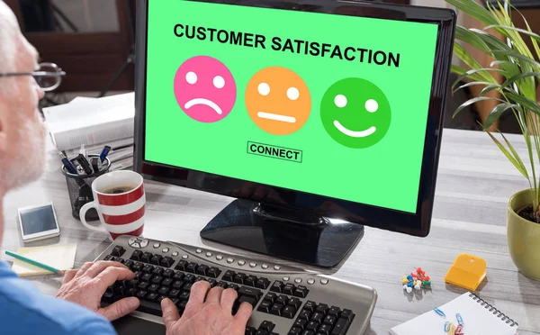 Customer satisfaction concept on a computer — Stock Photo, Image