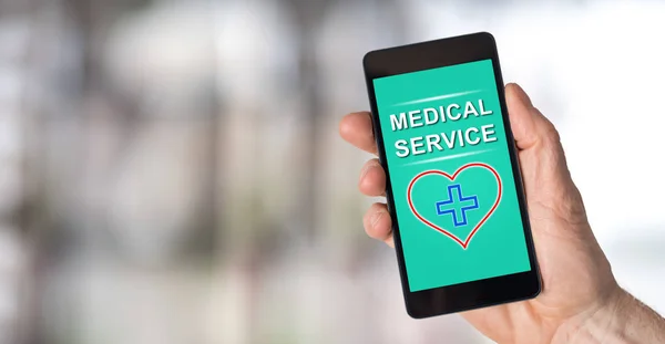 Bir smartphone cep telefonu ile tıbbi hizmet anlayışı — Stok fotoğraf