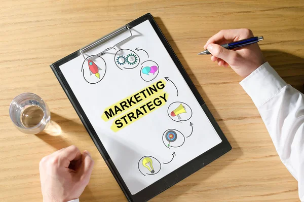 Marketing stratégia koncepciót egy íróasztal — Stock Fotó