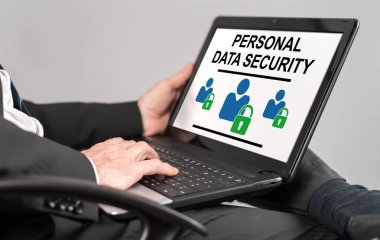 Bir dizüstü bilgisayarda kişisel veri güvenlik kavramı