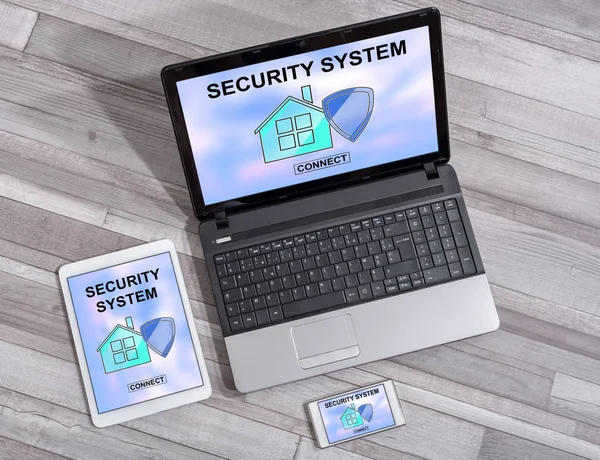 Home Security Systemkonzept auf verschiedenen Geräten — Stockfoto