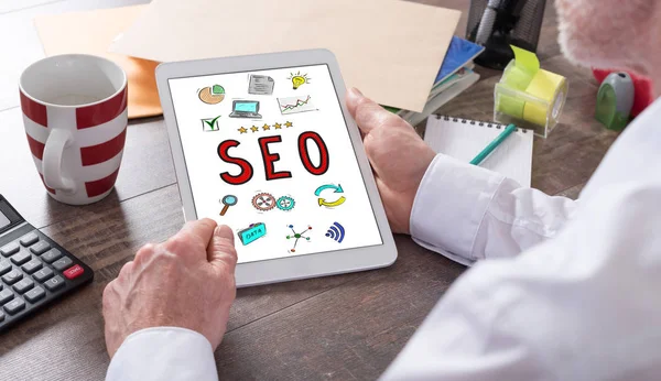 Concepto Seo en una tableta — Foto de Stock