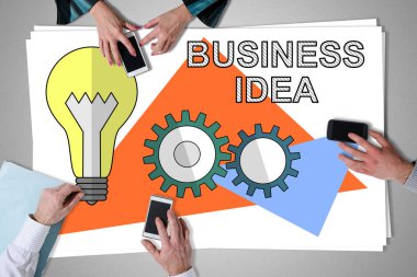 İş fikir kavramı bir masa üzerine yerleştirilen