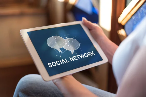 Concepto de red social en una tableta — Foto de Stock