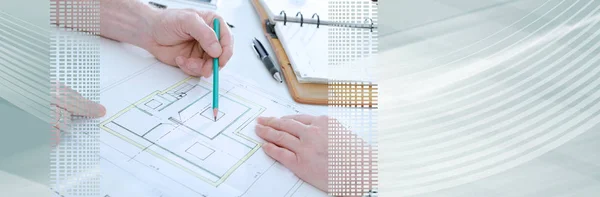 Architect showing house plans; panoramic banner — Stock Photo, Image