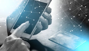 Akıllı telefon ile online ödeme; ışık efekti