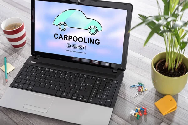 Bir laptop üzerinde Carpooling kavramı — Stok fotoğraf