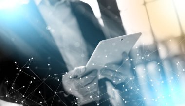 Tablet ile işadamı; ışık efekti