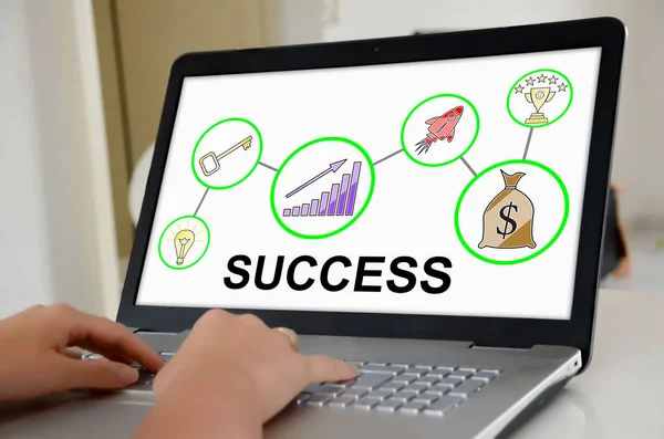 Success concept on a laptop screen — Stock Photo, Image