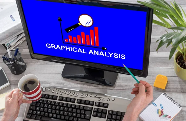 Grafiskt analys koncept på en dator — Stockfoto