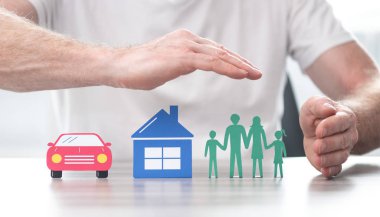 Yaşam kavramı, ev ve otomobil sigortası