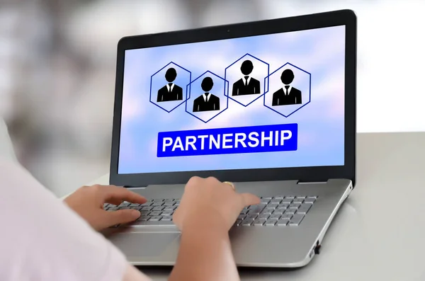 Partnership concept on a laptop — Stock Photo, Image