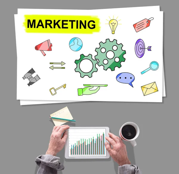 Concepto de marketing colocado en un escritorio — Foto de Stock