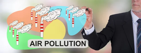 Концепция загрязнения воздуха, нарисованная бизнесменом — стоковое фото