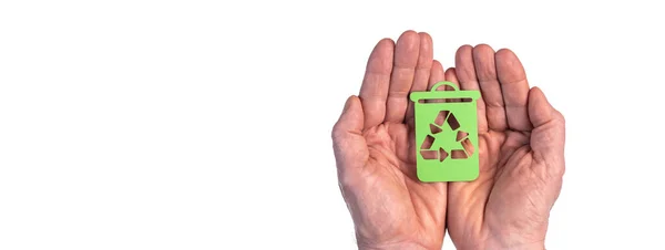 Χέρια Που Κρατούν Κάδο Ανακύκλωσης Απομονωμένο Λευκό Έννοια Της Ανακύκλωσης — Φωτογραφία Αρχείου