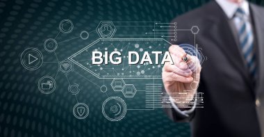 Dokunmatik ekranda stil kalemiyle büyük bir veri kavramına dokunan adam